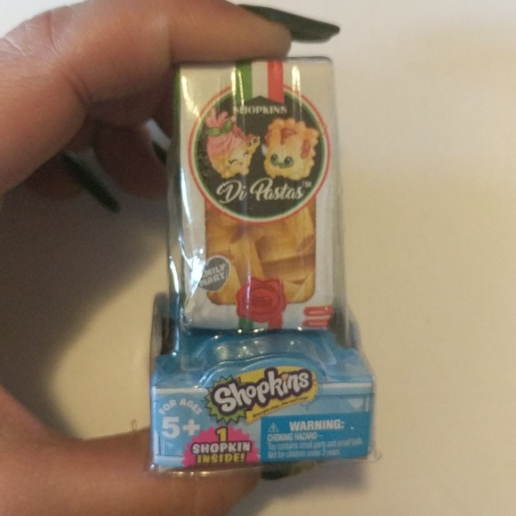 Shopkins Family Mini Packs - Picture 7 of 7